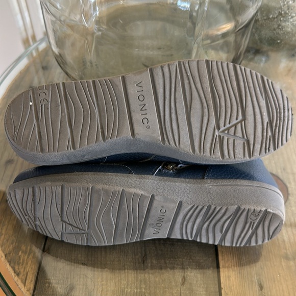 🔴Vionic, navy boots - Picture 8 of 8